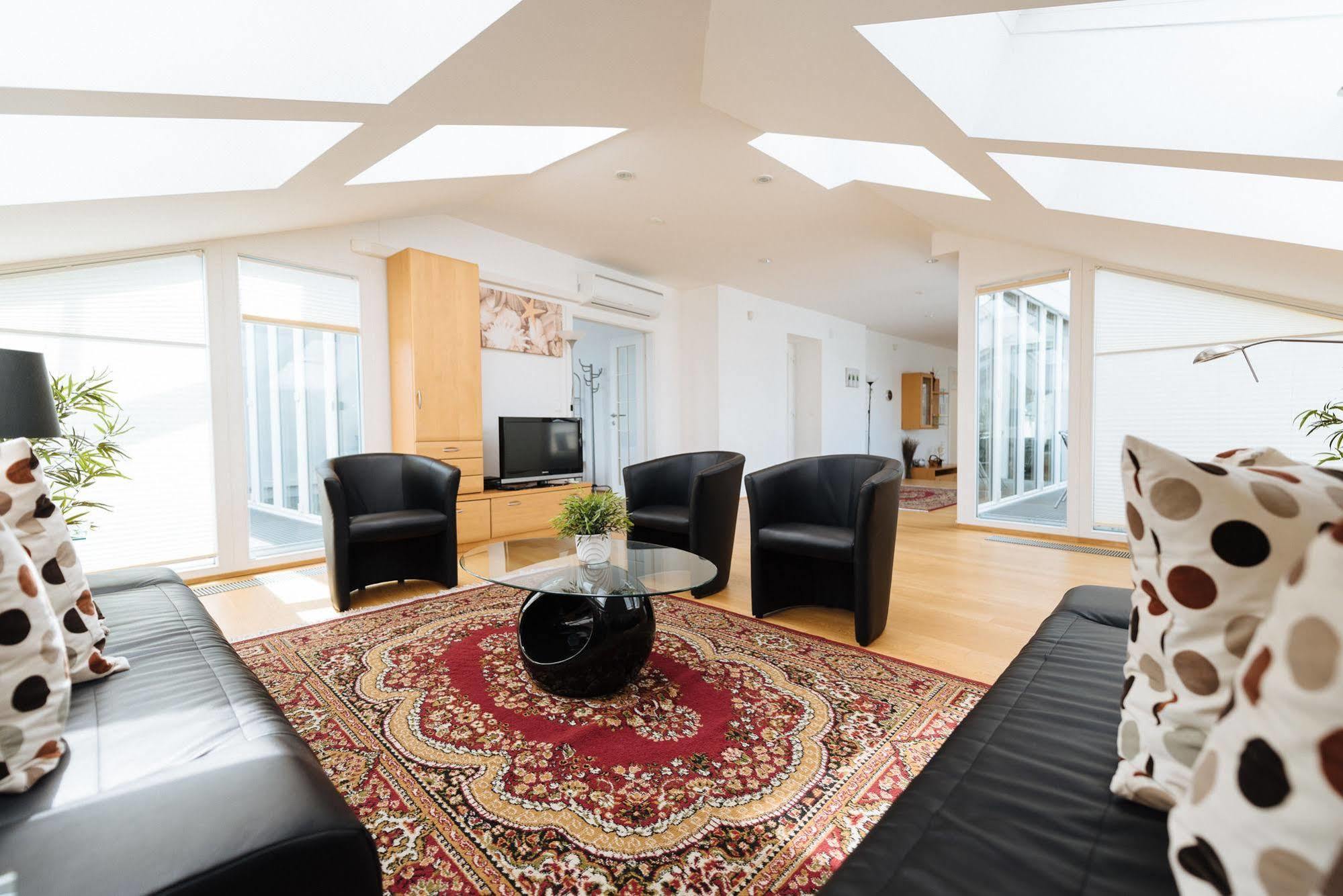 Duschel Apartments Vienna Wina Bagian luar foto