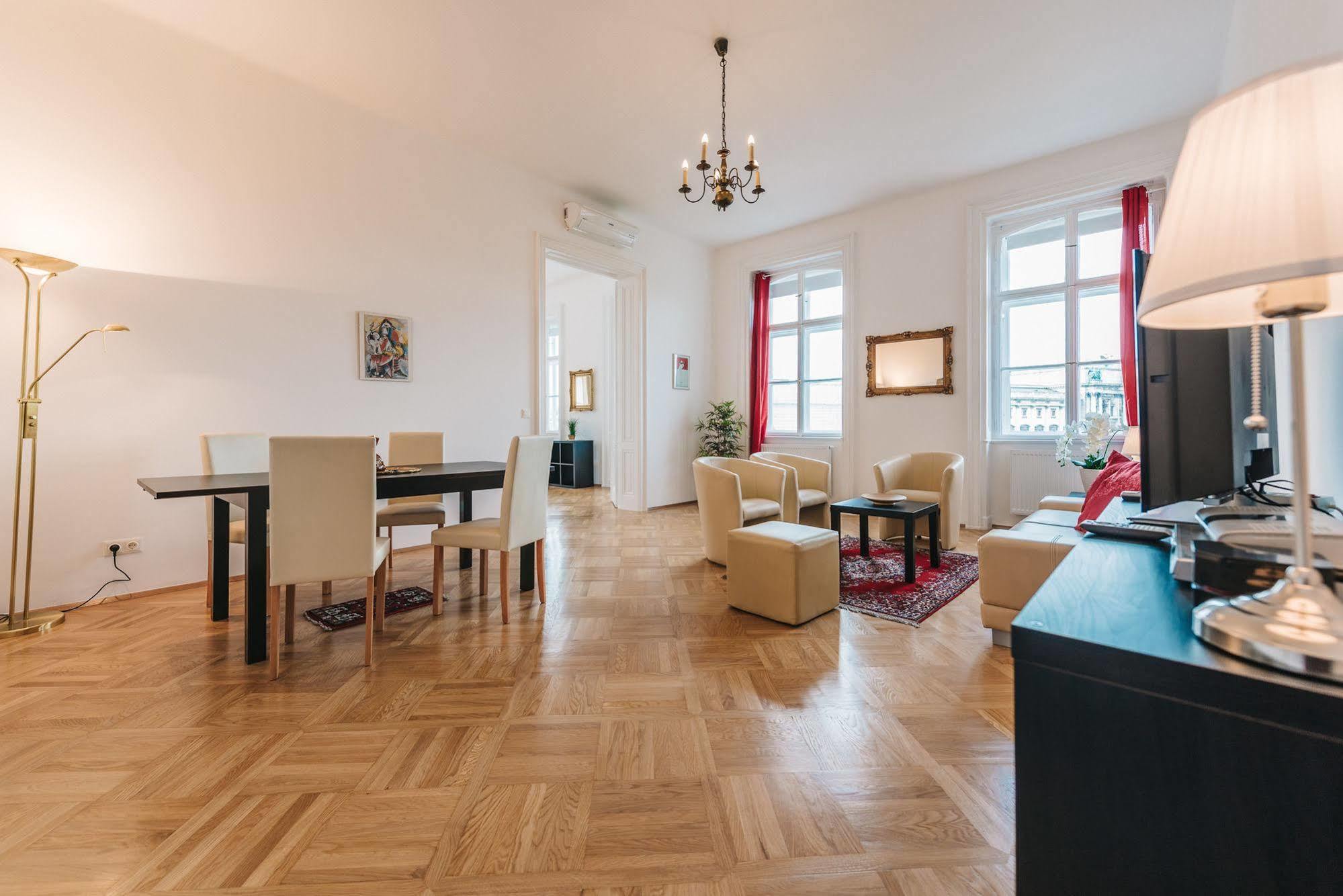 Duschel Apartments Vienna Wina Bagian luar foto