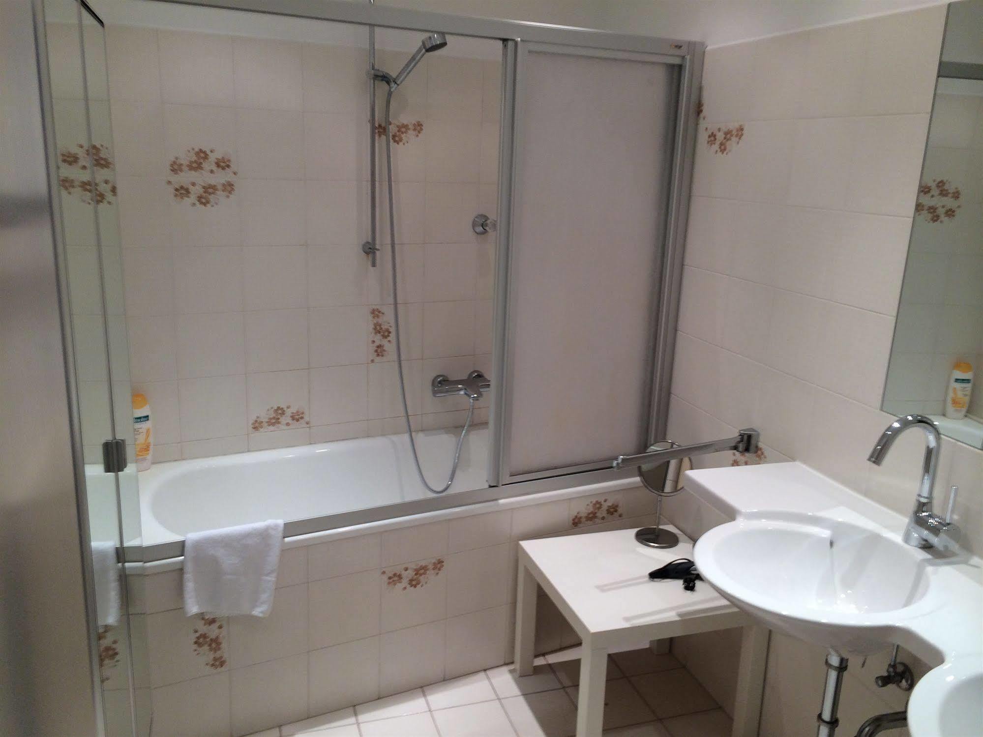 Duschel Apartments Vienna Wina Bagian luar foto