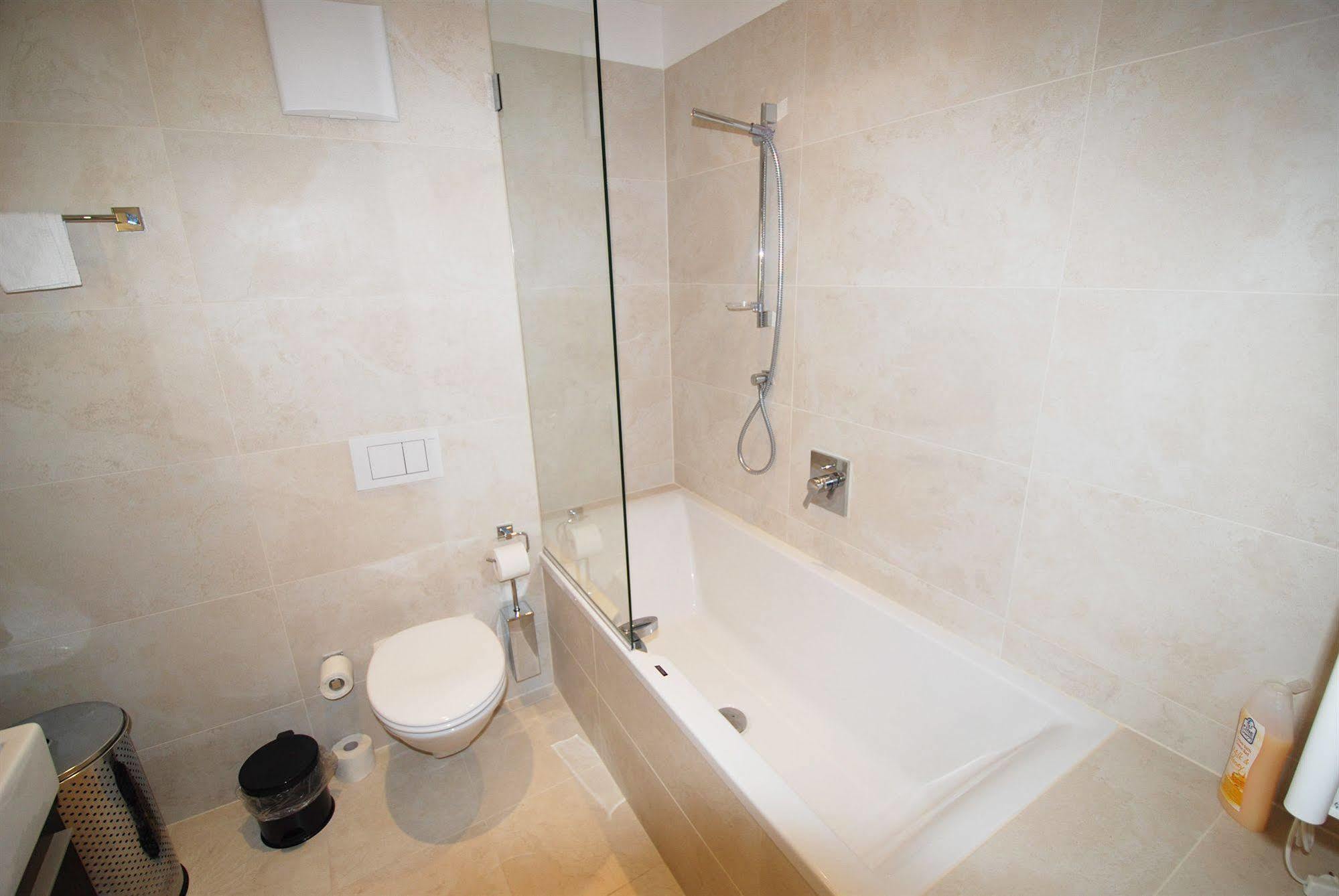 Duschel Apartments Vienna Wina Bagian luar foto